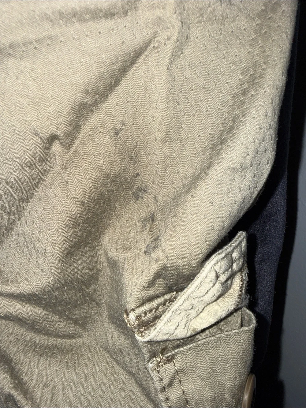 Men's Cargo Shorts in Khaki - Casual Utility Style